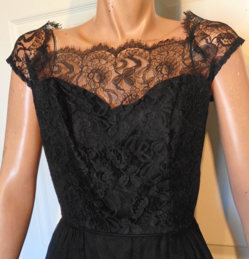 Vintage 50s Black Lace and Chiffon Panels Party Dress B36