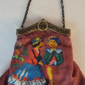 Borsa antica vintage con perline raffigurante una donna con bambino e una coppia (2 lati)