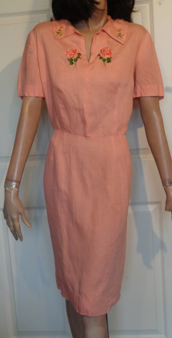 Vintage 50s 60s Peach Linen Dress Floral Applique… - image 1