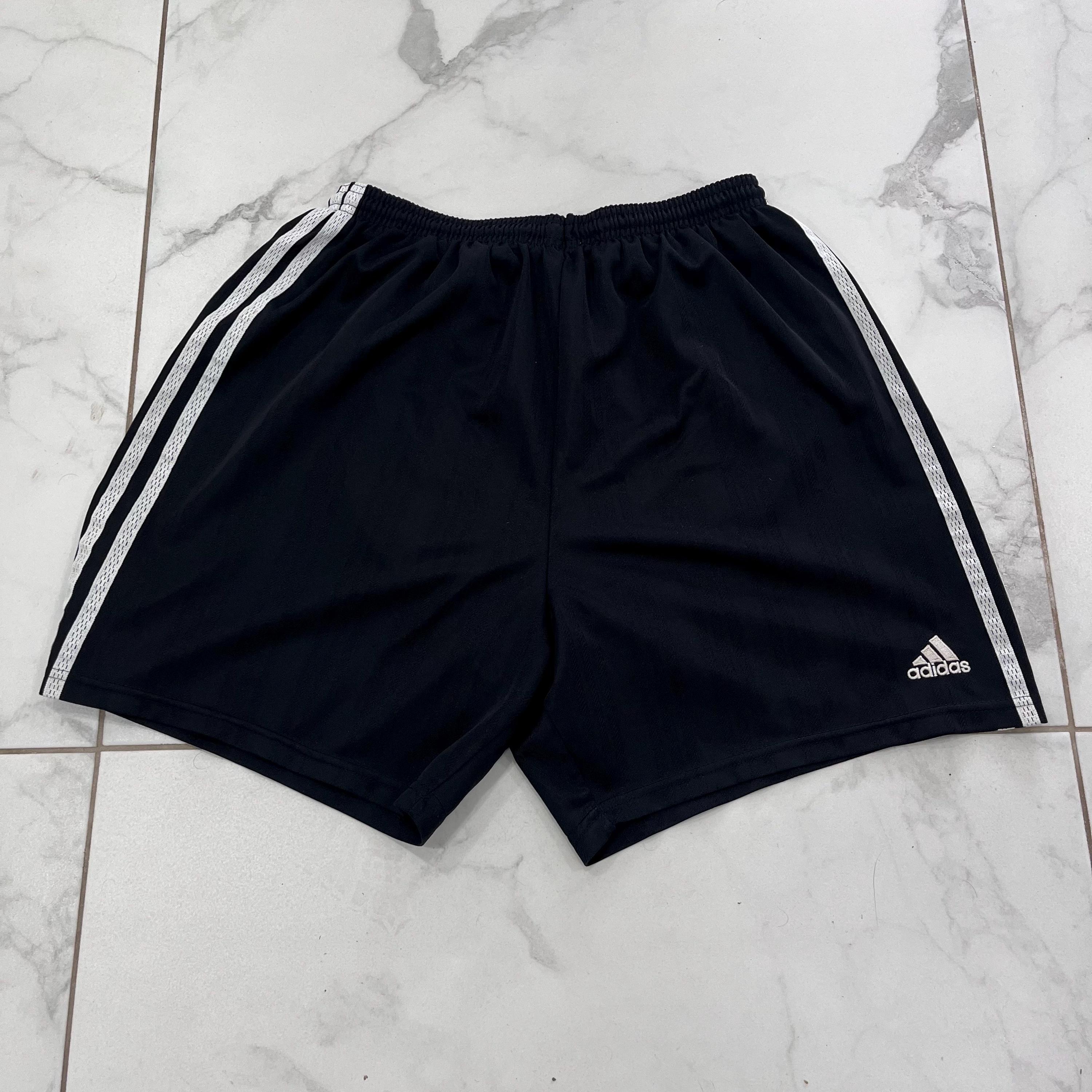 Adidas vintage shorts - Etsy 日本
