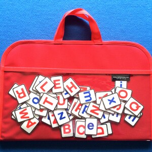 Juego de tablero de fieltro con el alfabeto: incluye 52 letras (mayúsculas y minúsculas) Educación preescolar imagen 5