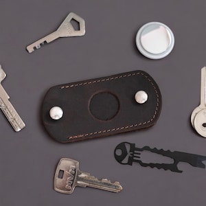 Organizador de llaves de cuero EDC con soporte para AirTag y multiherramienta opcional - Capacidad para 6 llaves - Solución de llavero personalizable para uso diario