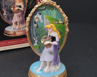 Hallmark Keepsake Ornament - Walt Disney's Sleeping Beauty 1999/Third and Final in the "Enchanted Memories" Collection/Made in Thailand