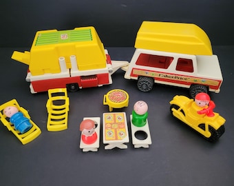Vintage Fisher Price Play Family Car & Pop-Up Camper #992/