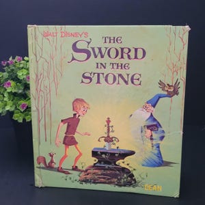 Walt Disney Production&#39;s The Sword in the Stone Story Book/Dean and Son Ltd, London/1963/Vintage Picture Book/Merlin, Archimedes, Wart