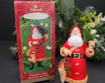 Hallmark Keepsake Ornament Winterberry Santa 2000/Designed by Gary Head/Sculpted by Robert Chad/Traditional Santa/Woodland Theme/China