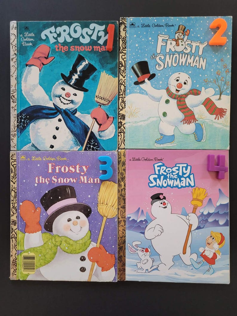 K&ouml;nnte beinhalten: Vier Vintage "Frosty the Snowman" Little Golden B&uuml;cher. Jeder Buchumschlag zeigt eine andere Illustration von Frosty, mit leuchtenden Farben und dem prominent angezeigten Titel. Die Nummern 1, 2, 3 und 4 sind an den B&uuml;chern befestigt.