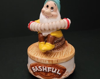 Snow White and the Seven Dwarfs Music Box by Schmid/Bashful Plays Squeeze Box/Getting to Know You/Disney Memorabilia/Made in Sri Lanka