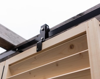 Rail for wooden slats privacy screen