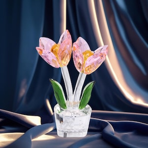 Glass tulip flower figurine, tulip bouquet, tulip glass, cute tulip, crystal flower, mom gift, mothers day, unique gifts, crystal decor