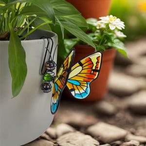 Gebrandschilderd glas vlinder Suncatcher, bloempot decor, cadeau moeder haar, bureaudecoratie, vlinder minnaar cadeau, vlinderdecor, tuindecor, kunst
