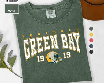 Comfort Colors Green Bay Football Shirt, High Quality 1919 Helmet Tees, Retro Game Day T-Shirt, Vintage Style 80s, Trendy Green Bay Fan Gift