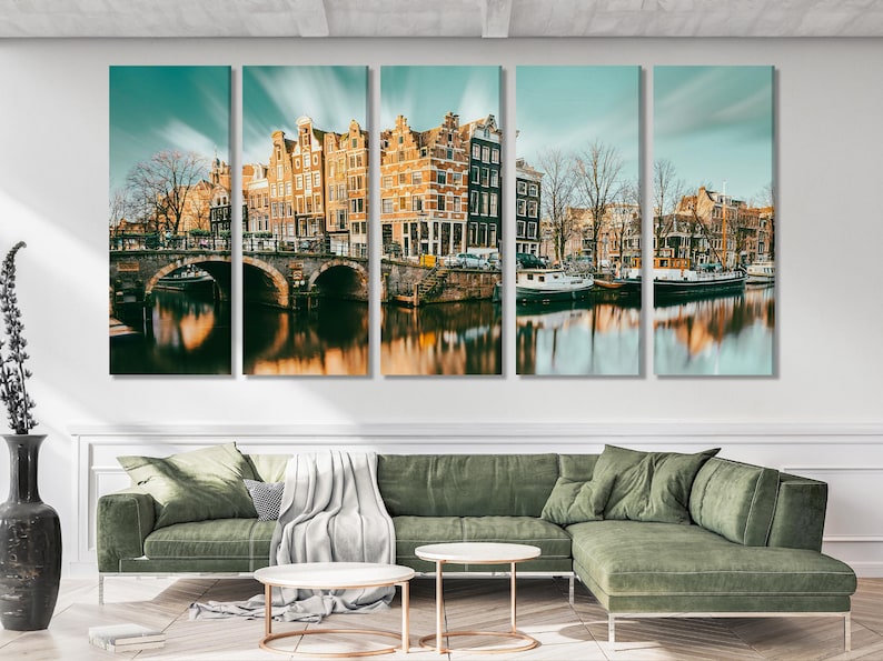 Five vertical city panels showing brick canal houses, a stone bridge, boats and water reflections