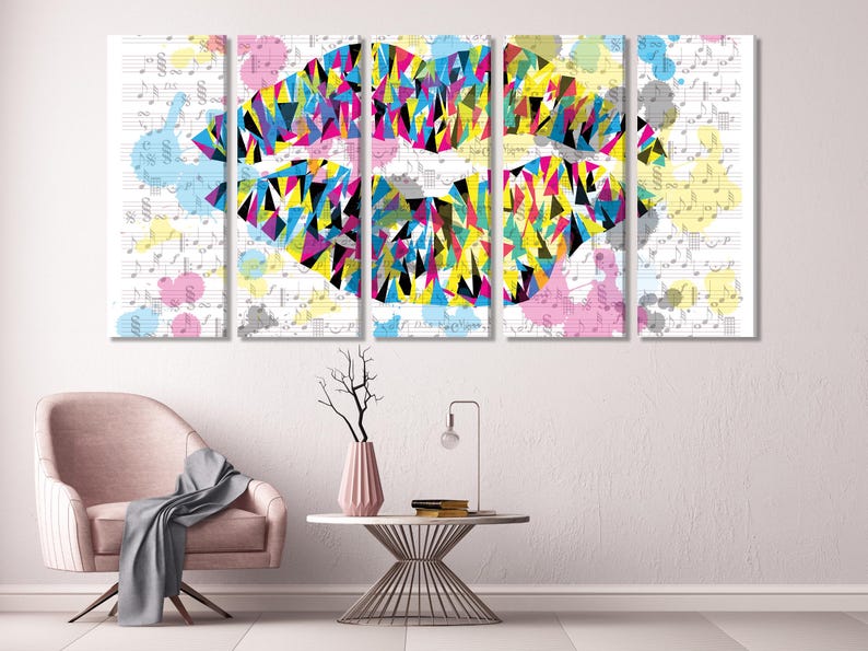 A five-panel pop-art composition shows bright geometric lips overlaid with scattered musical notes, with high-contrast multi-colour blocks on a light