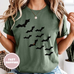 Komfort Farben Halloween Shirt, niedliches Halloween Fledermaus Shirt, Herbst Grafik T-Shirt, Halloween Party T-Shirt, gruseliges Halloween fliegen Fledermaus T-Shirt Geschenk