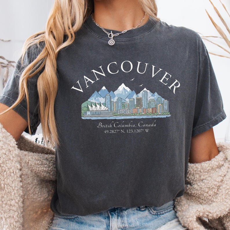 Vancouver Canada Shirt, Vancouver BC Souvenir Tee, Vancouver Skyline Shirt, British Columbia Travel Shirt, Canada Vacation Graphic Tee