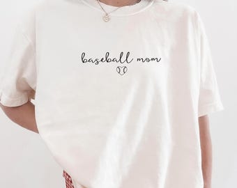 Chemise maman baseball, t-shirt baseball maman, t-shirt sport maman, cadeau pour maman baseball, chemise pour le jour du match, tenue baseball maman