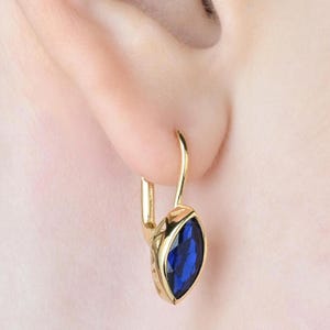 Orecchini pendenti con castone in zaffiro in oro massiccio 14 carati, pietra portafortuna di settembre, regalo per Natale o occasioni speciali, regalo personalizzato per lei