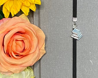 Book Stack Charm Elastic Bookmark