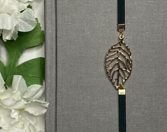 Gold Leaf Charm Elastic Bookmark