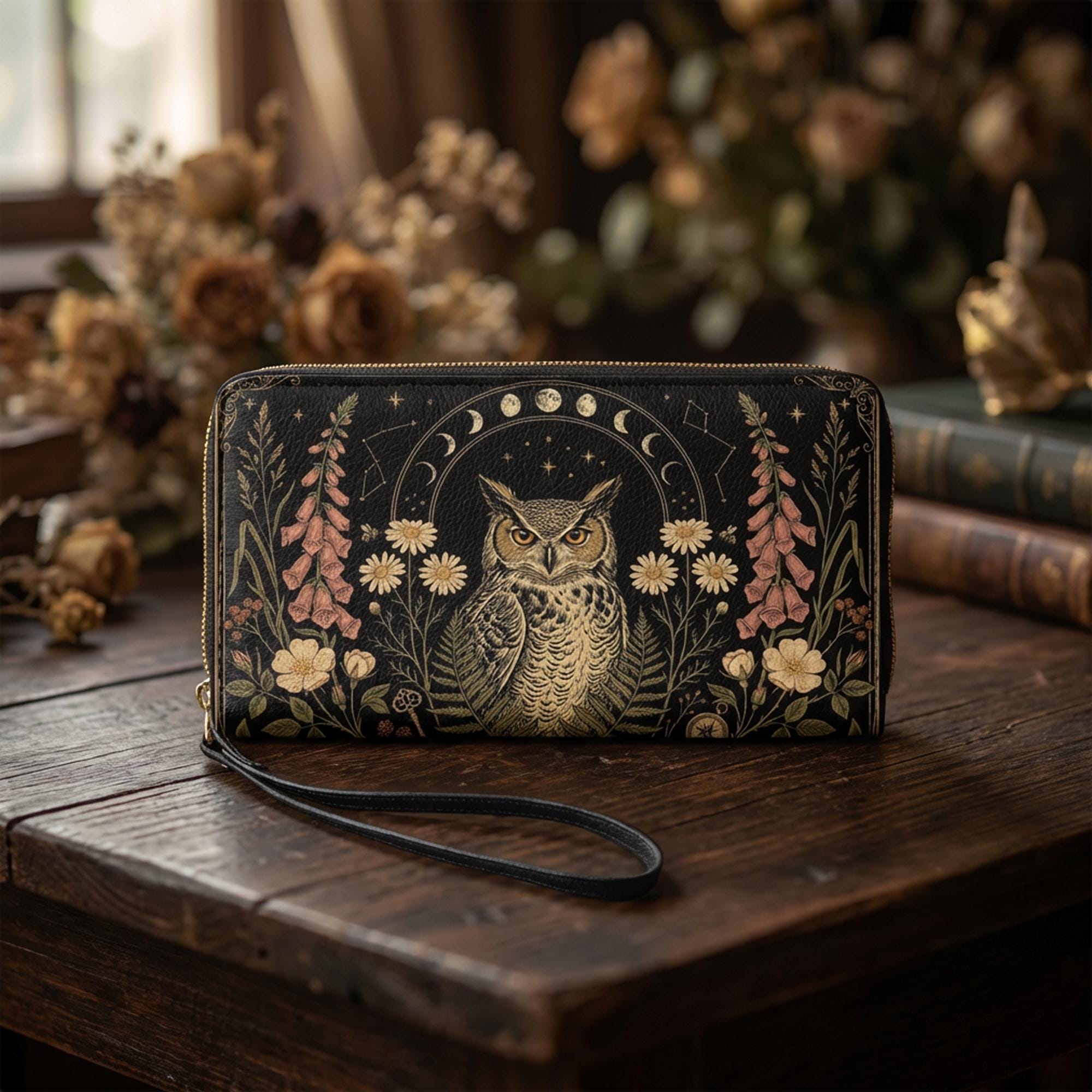 ナムコット ウォレット Owl Moon Phase Wallet, Celestial Woodland Clutch, Cottagecore