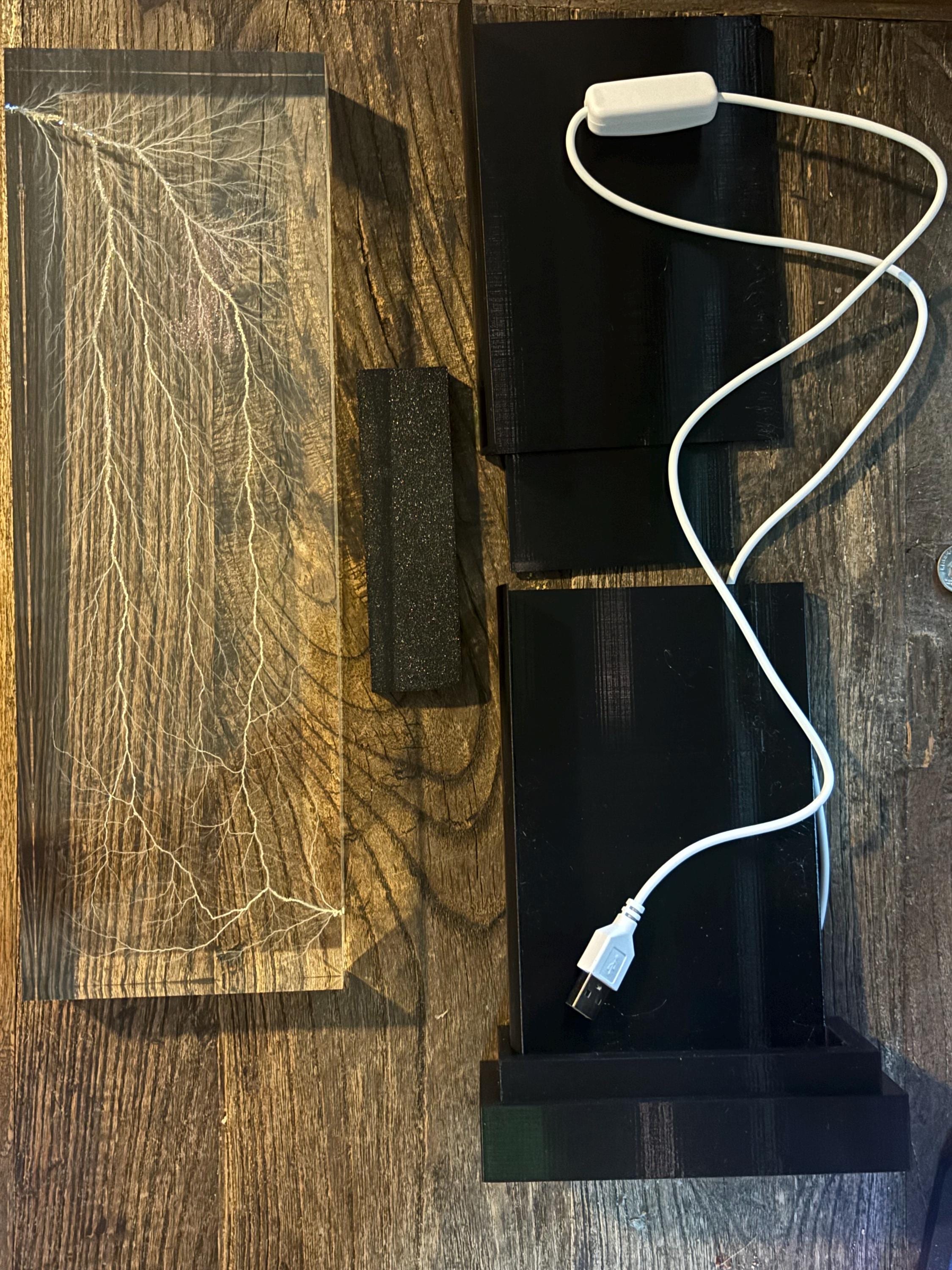 can you vape or smoke while pregnant Juul Charger Stock Photos main image 0
