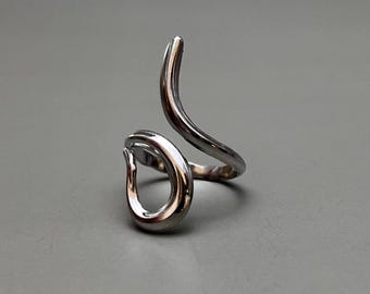 Y2K Silver Adjustable Ring Unisex Vintage 2000s Jewelry Minimal Style