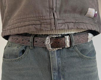 Y2k style engraved brown american
