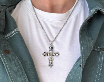 Silver Tone Cross Pendant Necklace Unisex Lobster Clasp Chain New