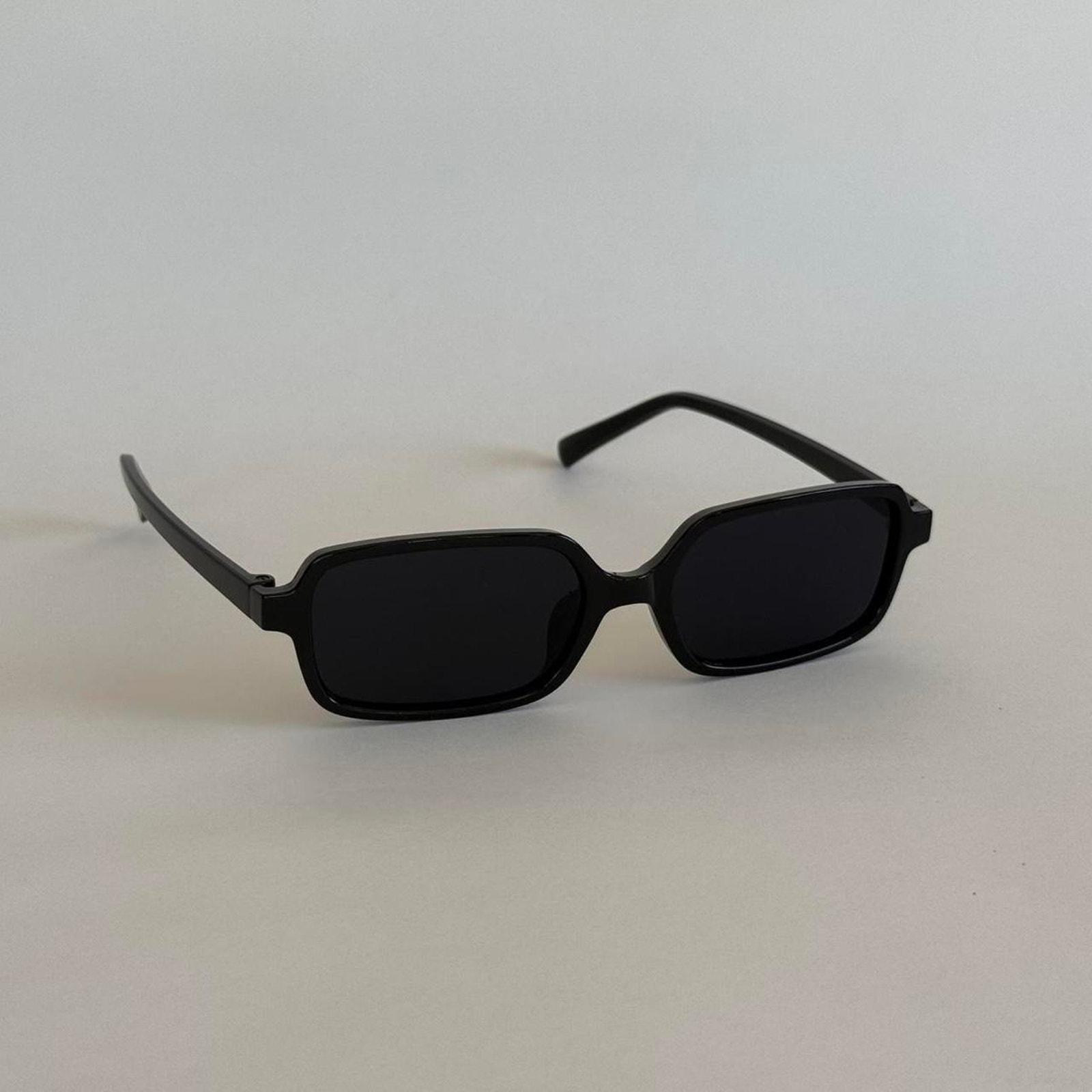 Y2K Black Rounded Square Sunglasses Unisex Clean Look UVA  display picture 1