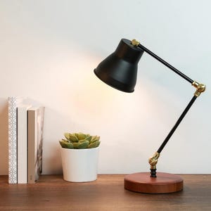 Antique Style Desk Lamp: Adjustable Metal & Wood Table Light