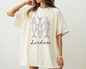 Sardines Shirt Tinned Fish Tee, Retro Fish Graphic, Portugal Inspired Shirt, Coastal Aesthetic Tee, Vintage Seafood Travel Shirt