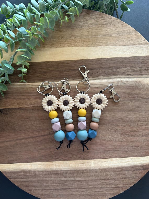 Daisy Flower Keychain
