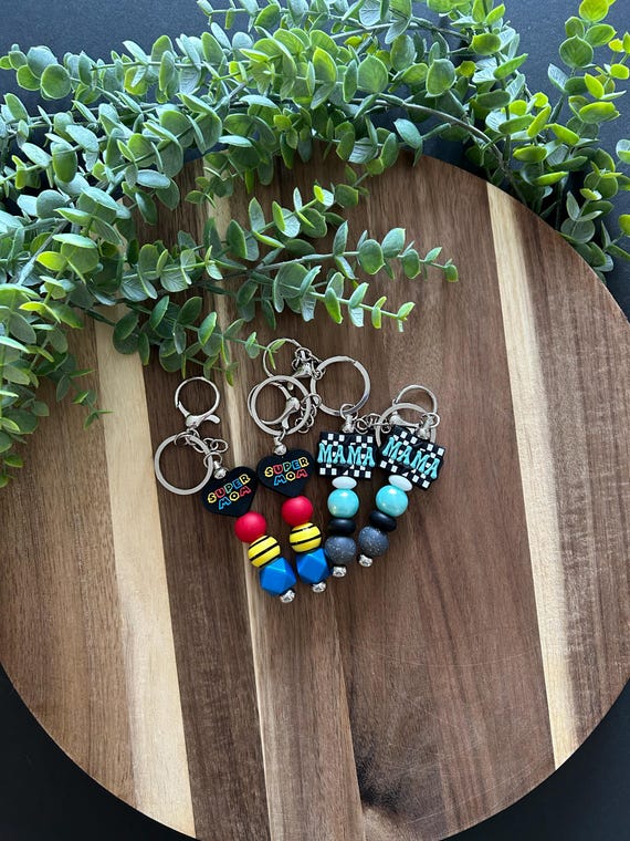 Mama Keychain