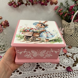 Easter Bunny Jewelry Box, Handmade Keepsake Organizer, Cute Bunny Decor, Mother&#39;s Day Gift, Personalized Easter Gift for Her