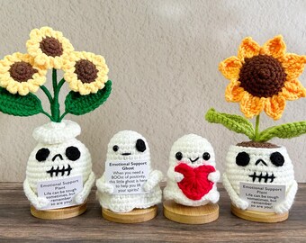 Crochet Sunflower/Daisy Halloween Ghost & Crochet Ghost, Halloween Ghost, Gift For Friend, Desk Décor, Halloween Gift, Halloween Decoration