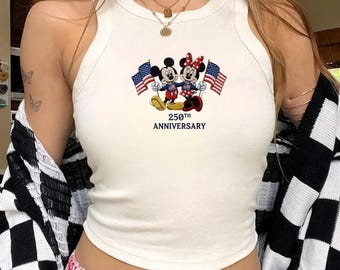 Camiseta sin mangas bordada de Mickey y Minnie USA 250, camiseta de bebé con la bandera estadounidense, top corto de Disney 1776–2026, camiseta del 4 de julio, 250 aniversario de Estados Unidos
