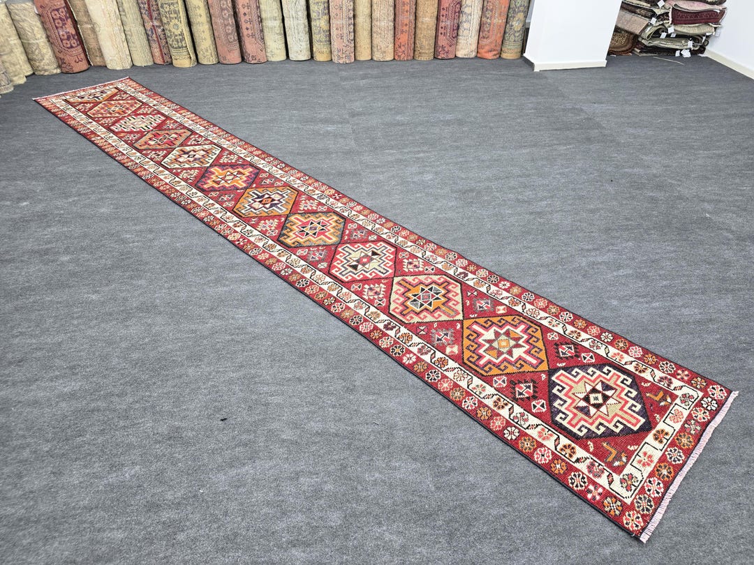 17 Foot Vibrant Vintage Long Runner Rug 2'10