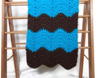 Crochet chunky baby blanket, baby shower gift for newborn
