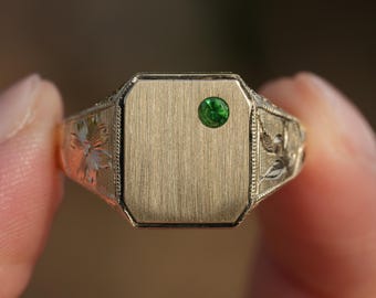 9K Solid Gold Hand Engraved Octagonal Signet Ring, Green Tsavorite , Ring Surface Size 12*10.6mm