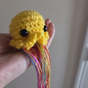 Jelly Friends to Prevent Hair Pulling