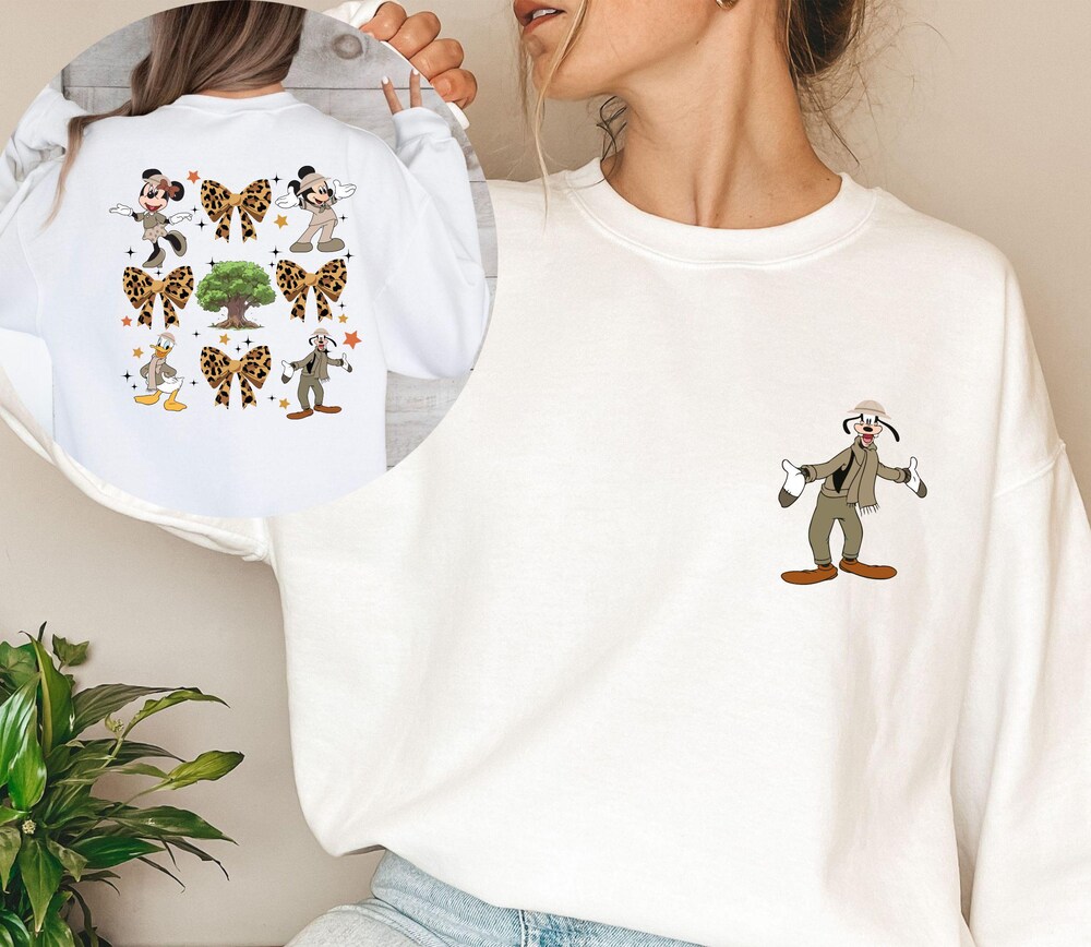 Disney Animal Kingdom Sweatshirts, Family Vacation 2025 Sweatshirt, Matching Disney Trip Sweater, Safari Mode Disney, Mickey And Friends New Fashion