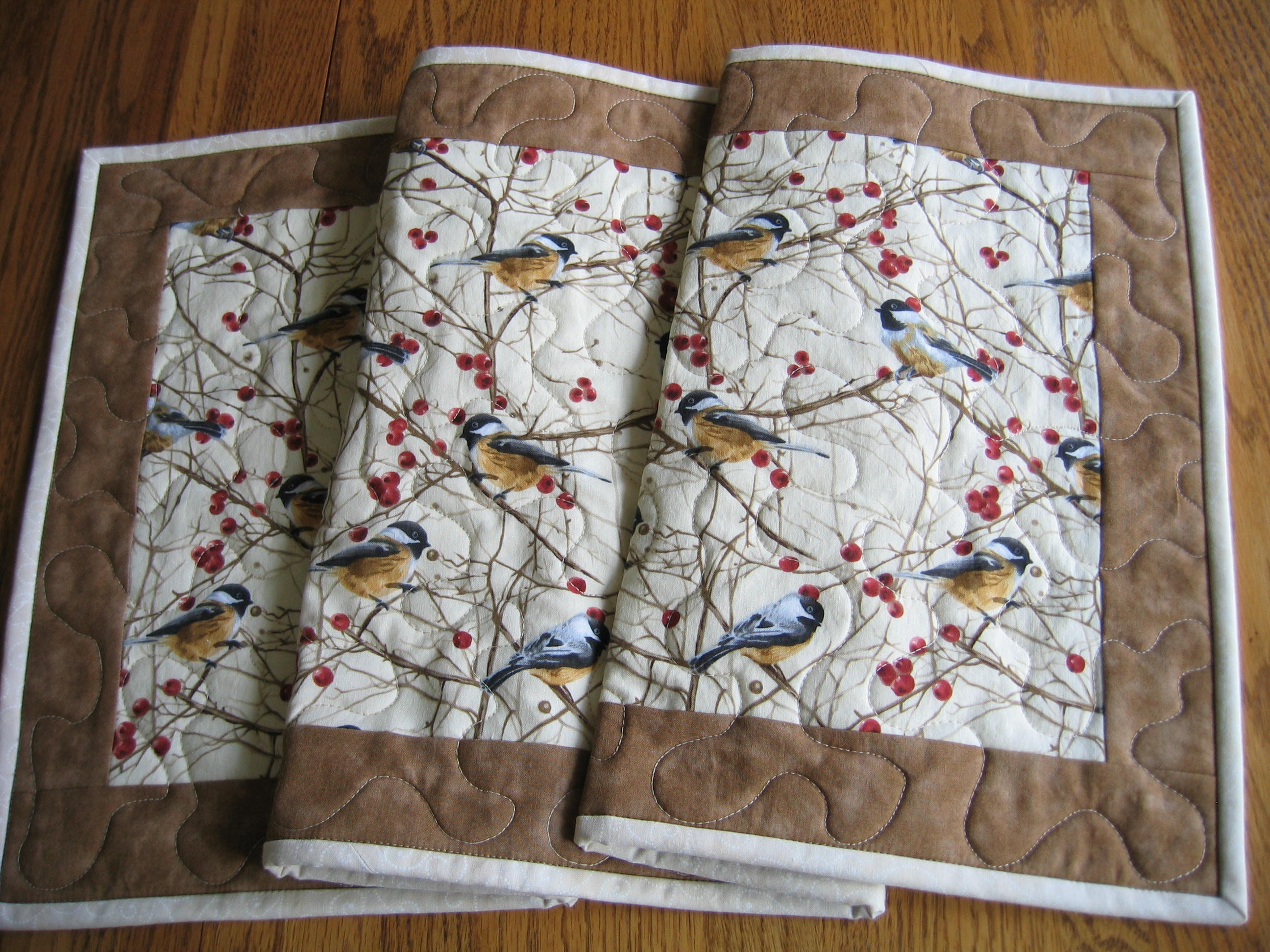 Quilted Table Runner Chickadees Table Topper Cabin Decor 14 1/2"…
