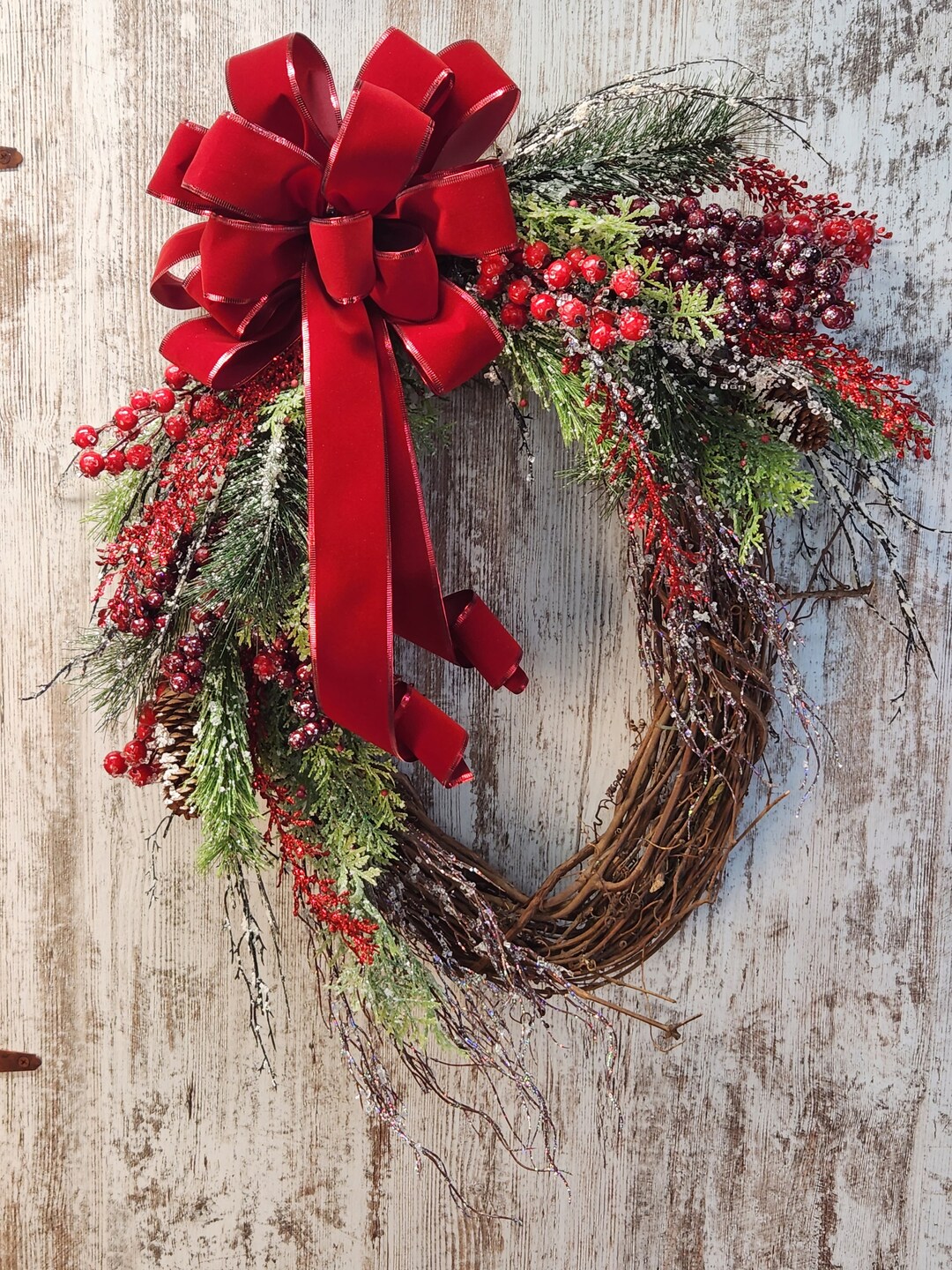 Oval Christmas Wreath 