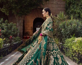 emerald green bridal dresses pakistani Wedding Dress: Heavy Embroidered Designer Maxi Size:12 USA Back To Business: Classic YGroup_2707 Wedding lehenga such as a Reception