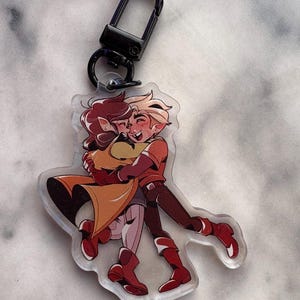 Huntlow Hug Keychain