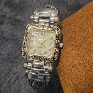Quartz vintage watch