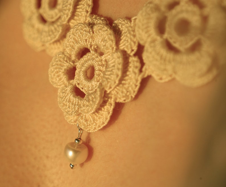 SALE. An Irish rose.... crochet jewelry pattern. Instant download PDF. image 4