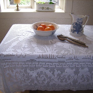 The boar hunt. cross stitch/filet crochet pattern. Instant download PDF.