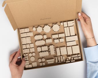 Miniaturowe meble do aranżacji wnętrz w skali 1:50 – zestaw modeli architektonicznych „Przestronny salon” | Narzędzie do układania planów pięter firmy Formini